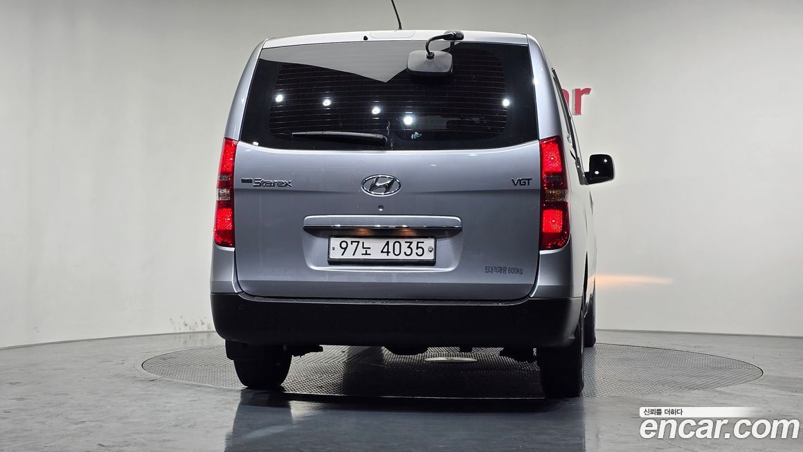 Hyundai Starex 2021