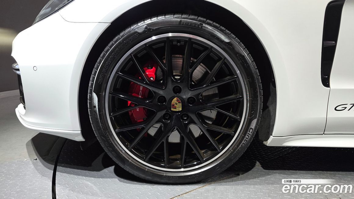 Porsche Panamera 2020