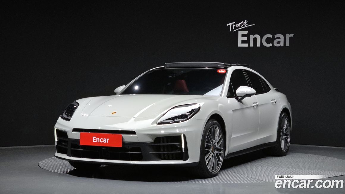 Porsche Panamera 2025