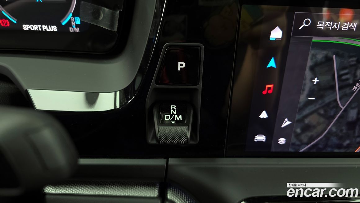 Porsche Panamera 2025