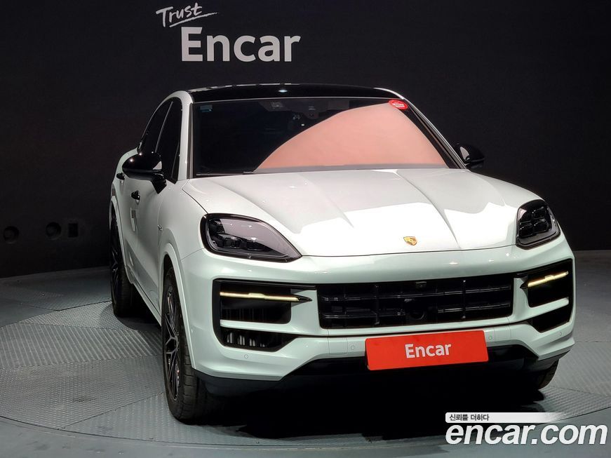 Porsche Cayenne 2025