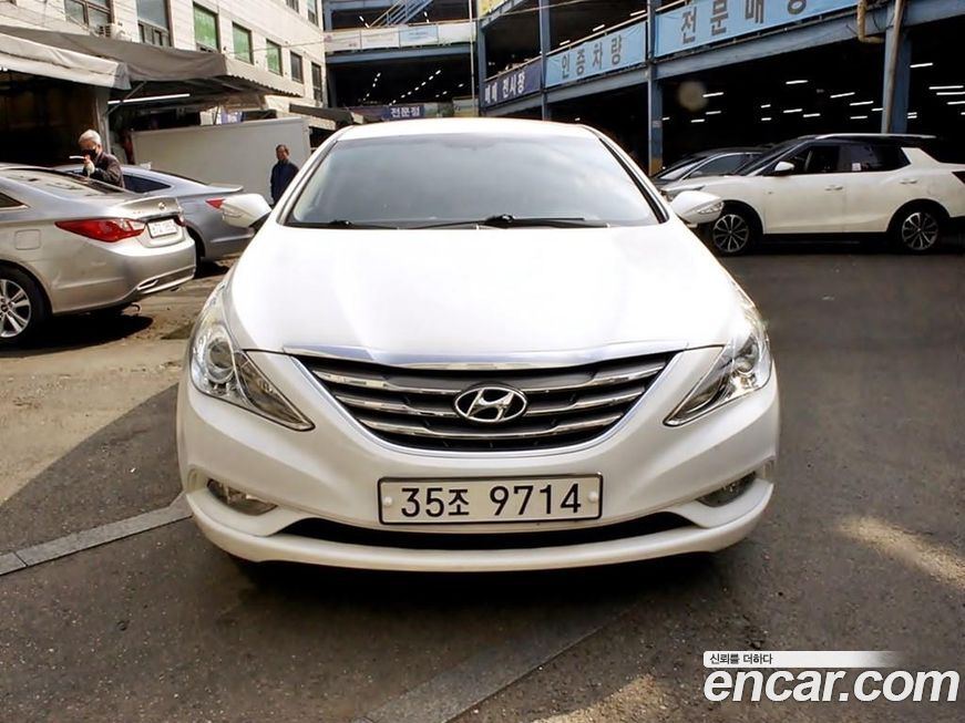 Hyundai Sonata 2011