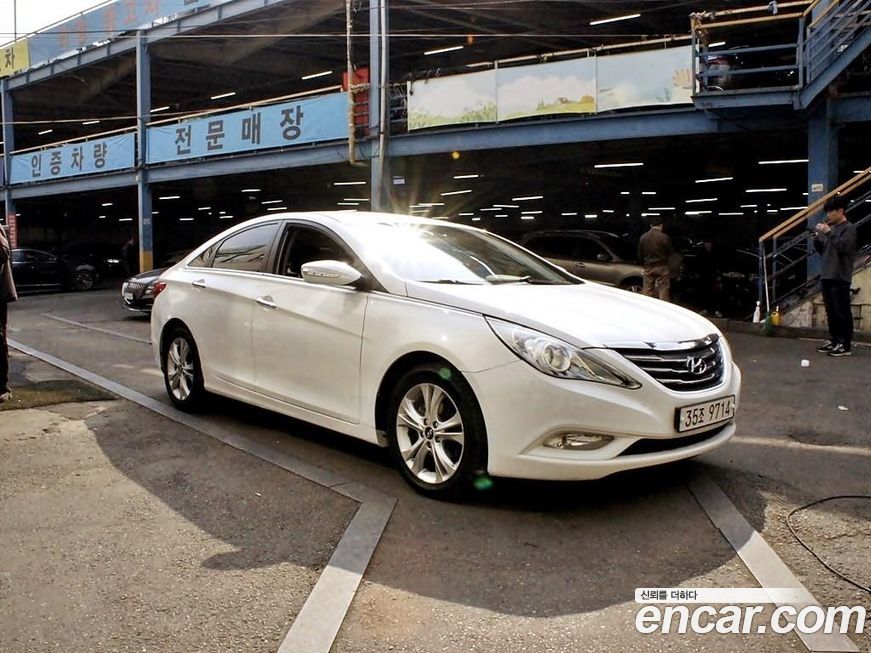 Hyundai Sonata 2011