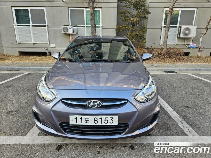 Hyundai Accent 2015