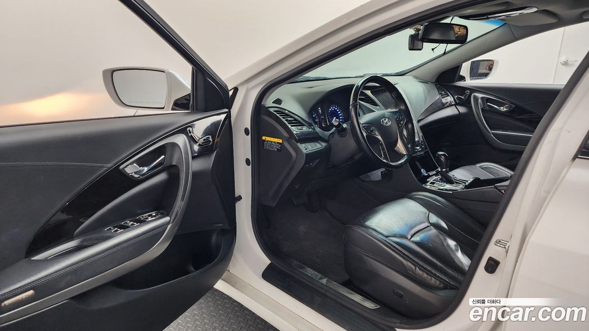 Hyundai Grandeur 2012