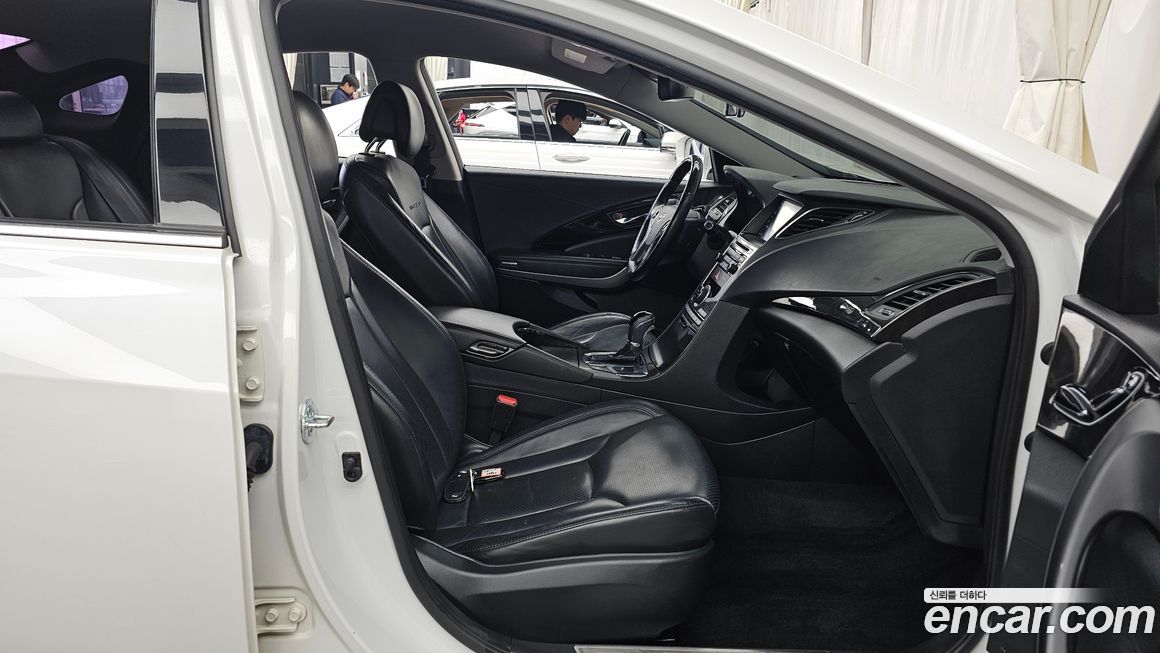 Hyundai Grandeur 2016