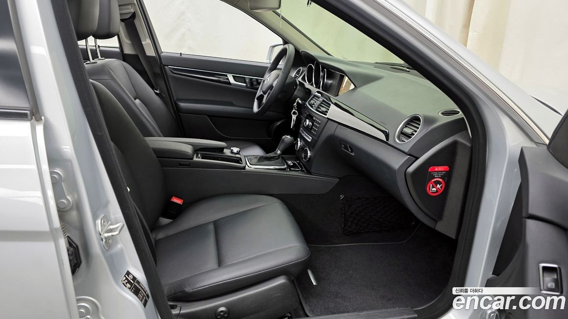 Mercedes-Benz C-Class 2013