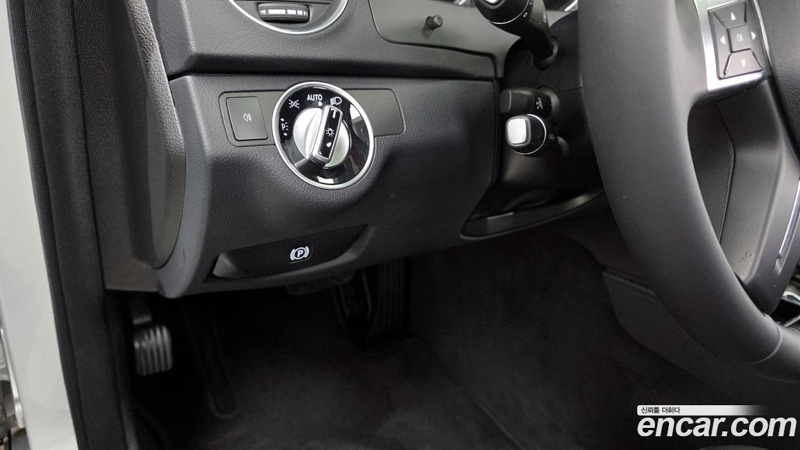 Mercedes-Benz C-Class 2013