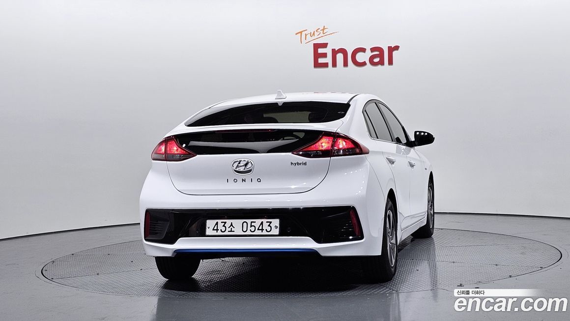 Hyundai Ioniq 2016