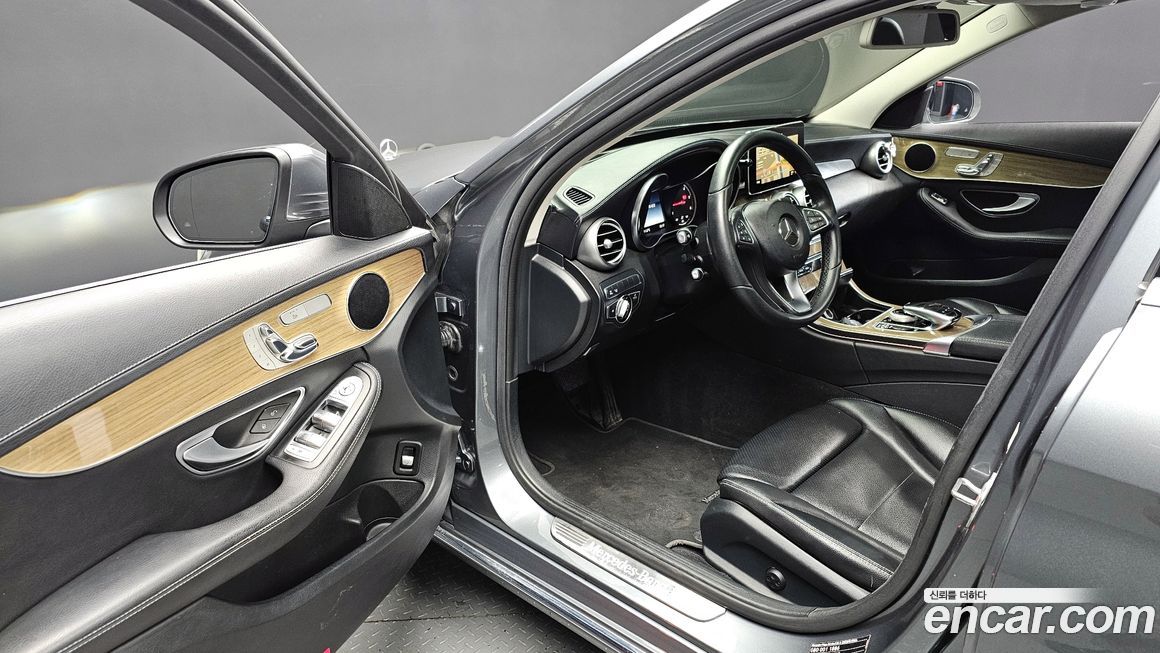 Mercedes-Benz C-Class 2017