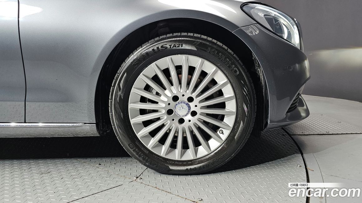 Mercedes-Benz C-Class 2017