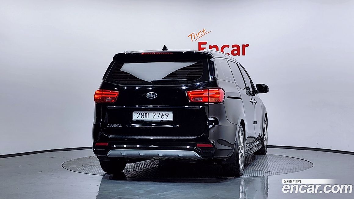 Kia Canival 2019