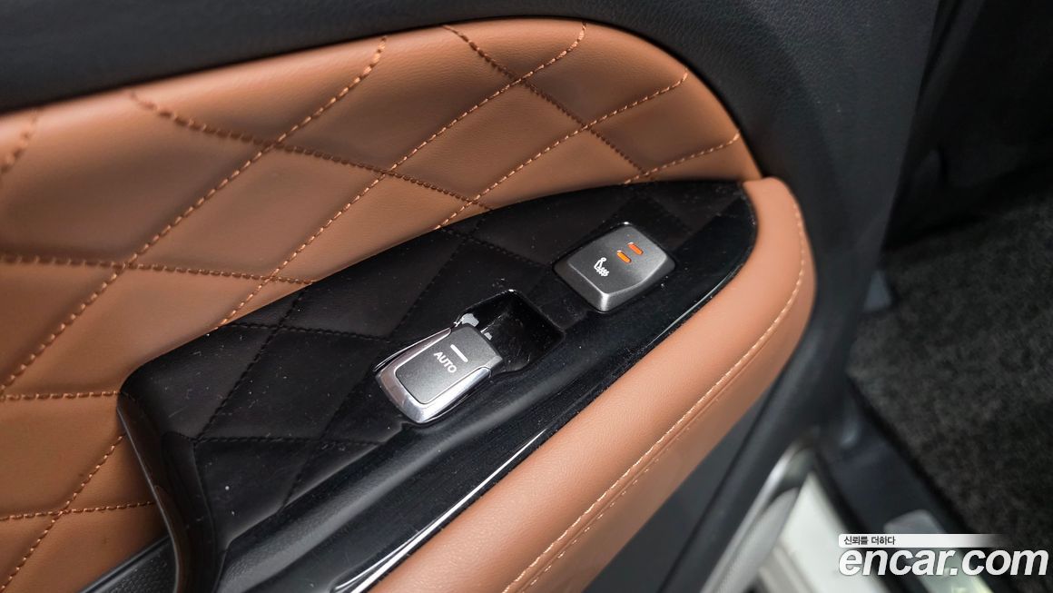 KG_Mobility_Ssangyong Rexton 2018