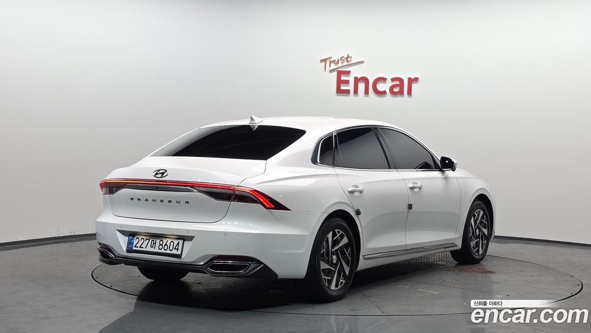Hyundai Grandeur 2022