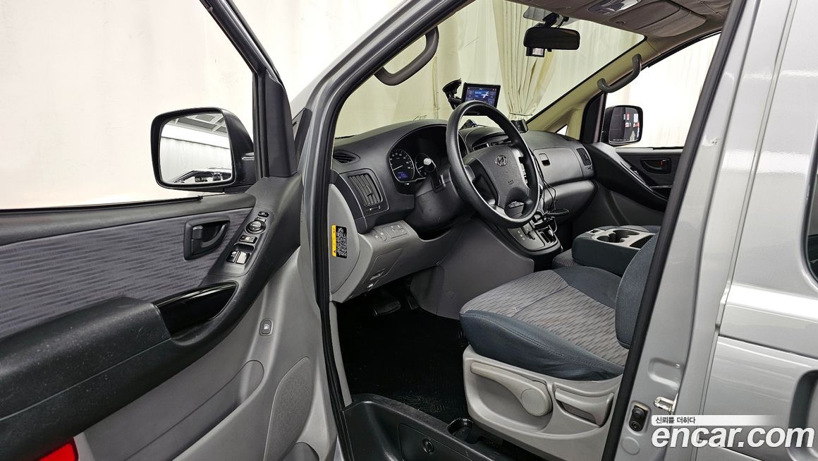 Hyundai Starex 2018