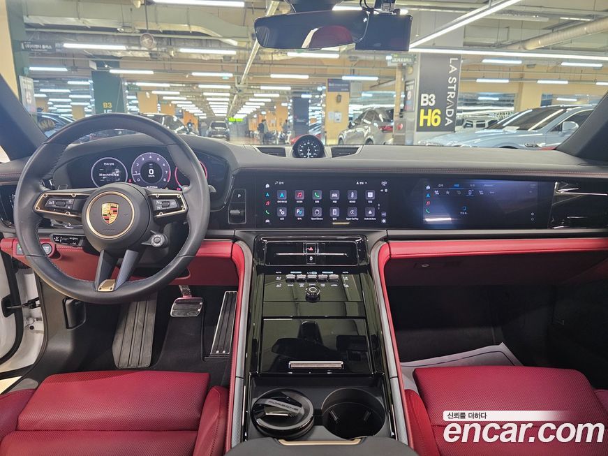 Porsche Panamera 2024