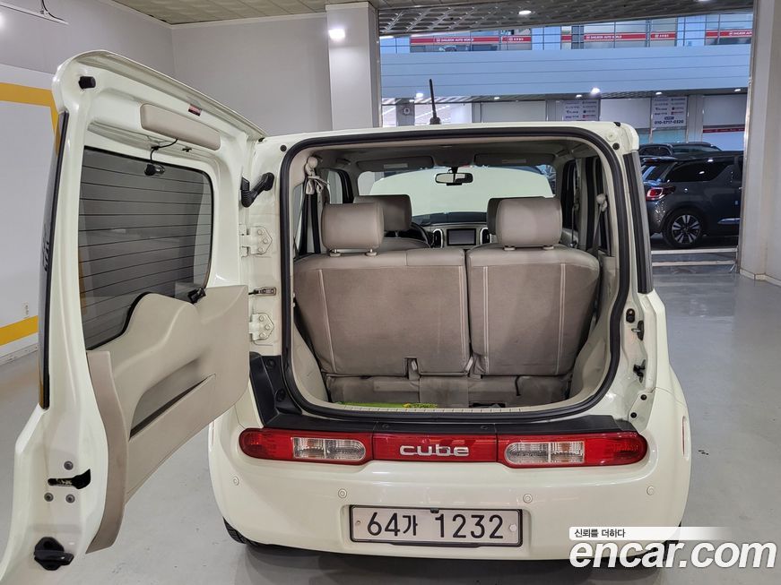Nissan Cube 2011