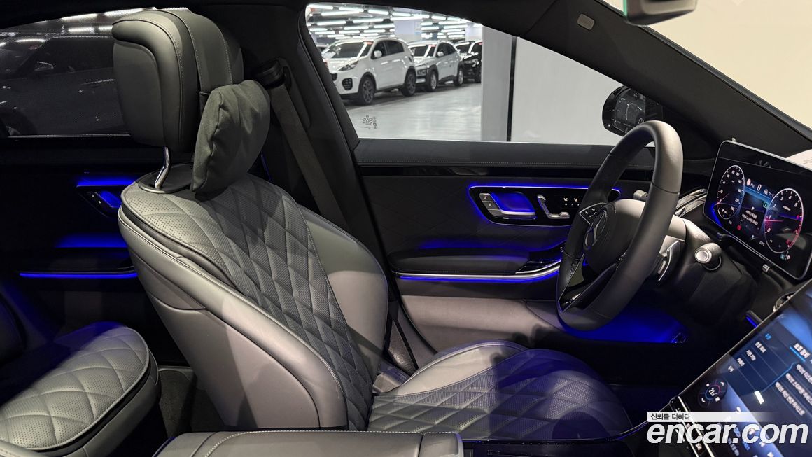 Mercedes-Benz S-Class 2025