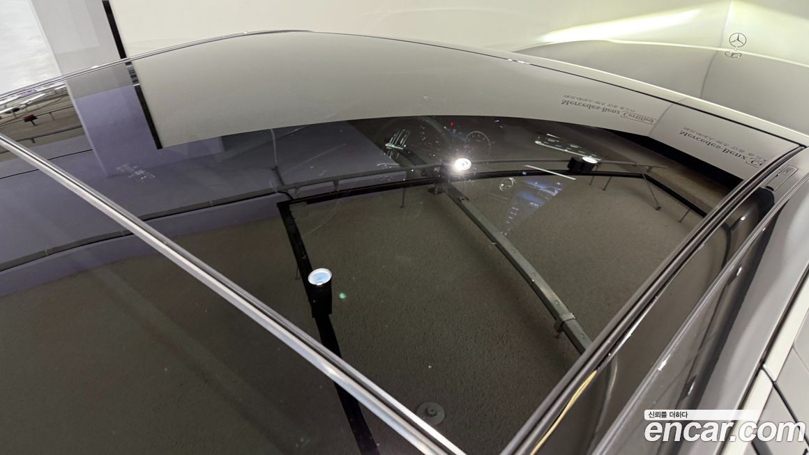 Mercedes-Benz S-Class 2025