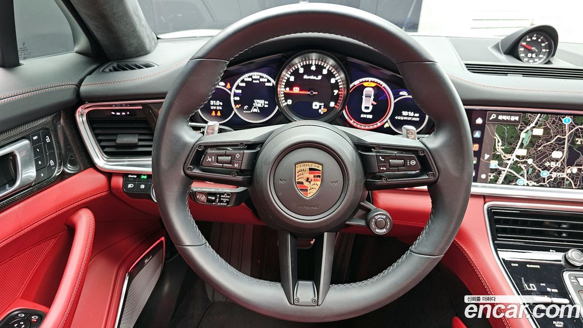 Porsche Panamera 2023