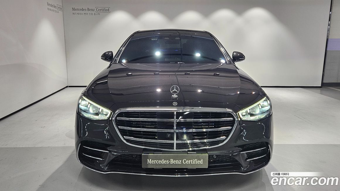 Mercedes-Benz S-Class 2025