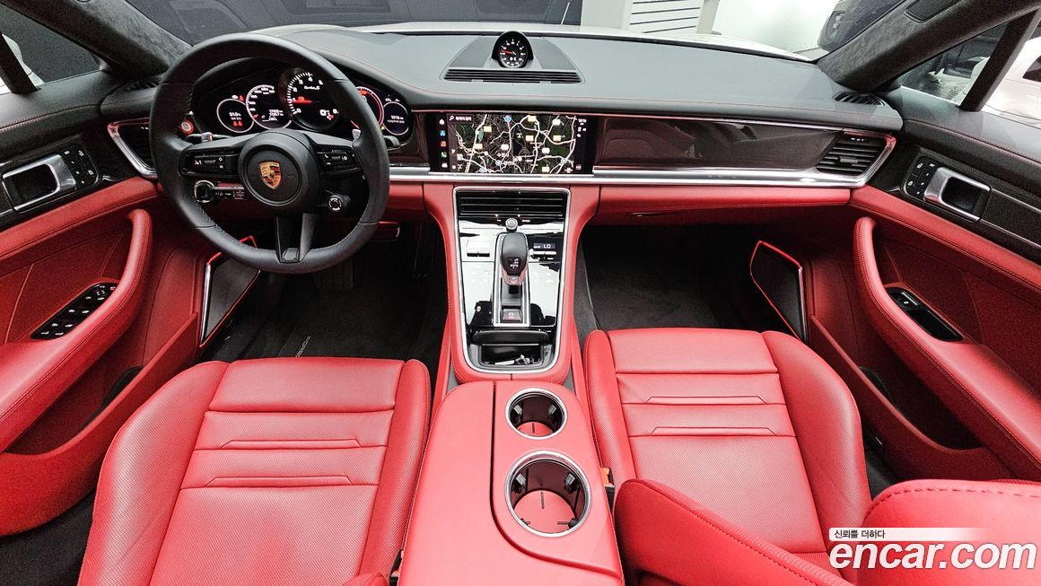 Porsche Panamera 2023