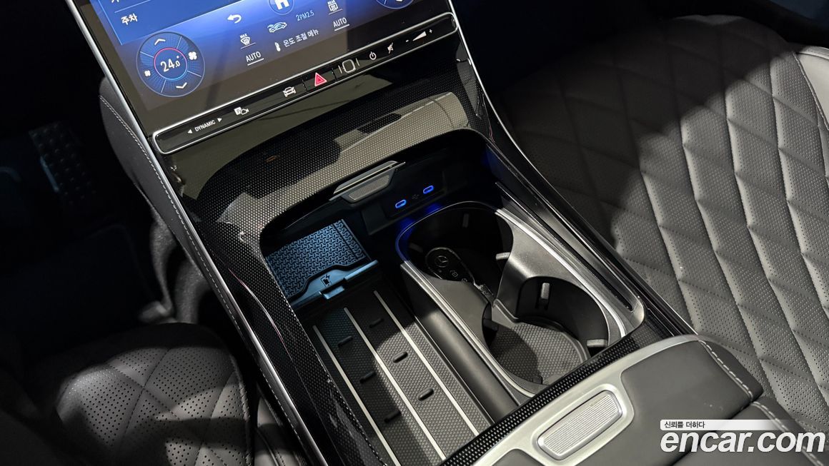 Mercedes-Benz S-Class 2025