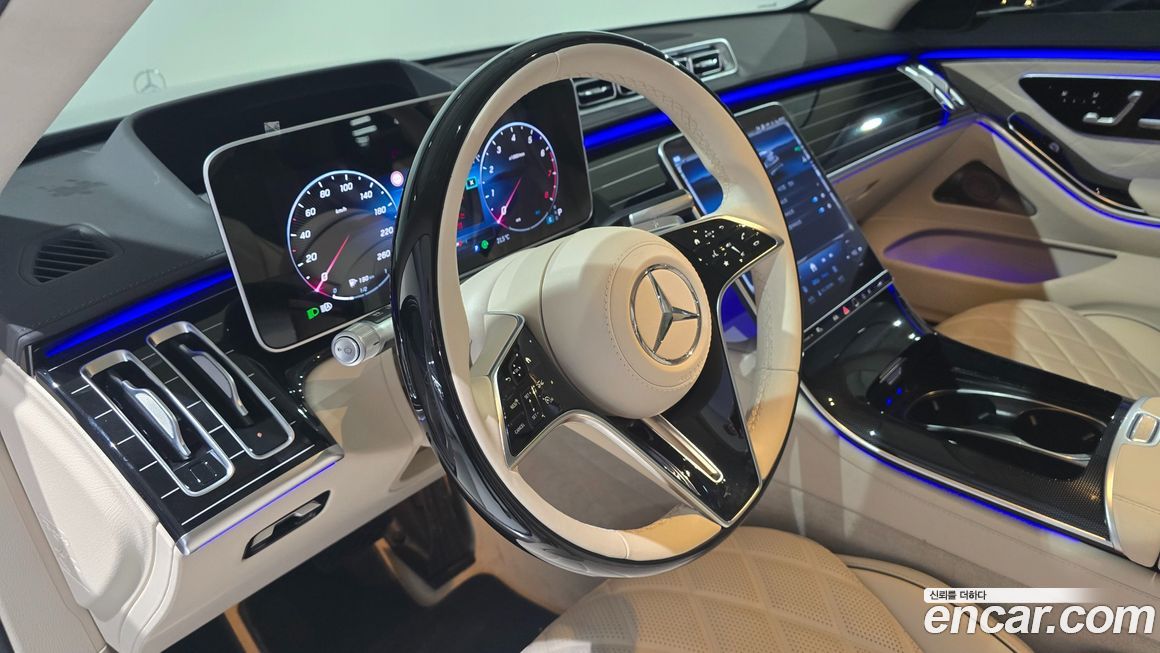 Mercedes-Benz S-Class 2025