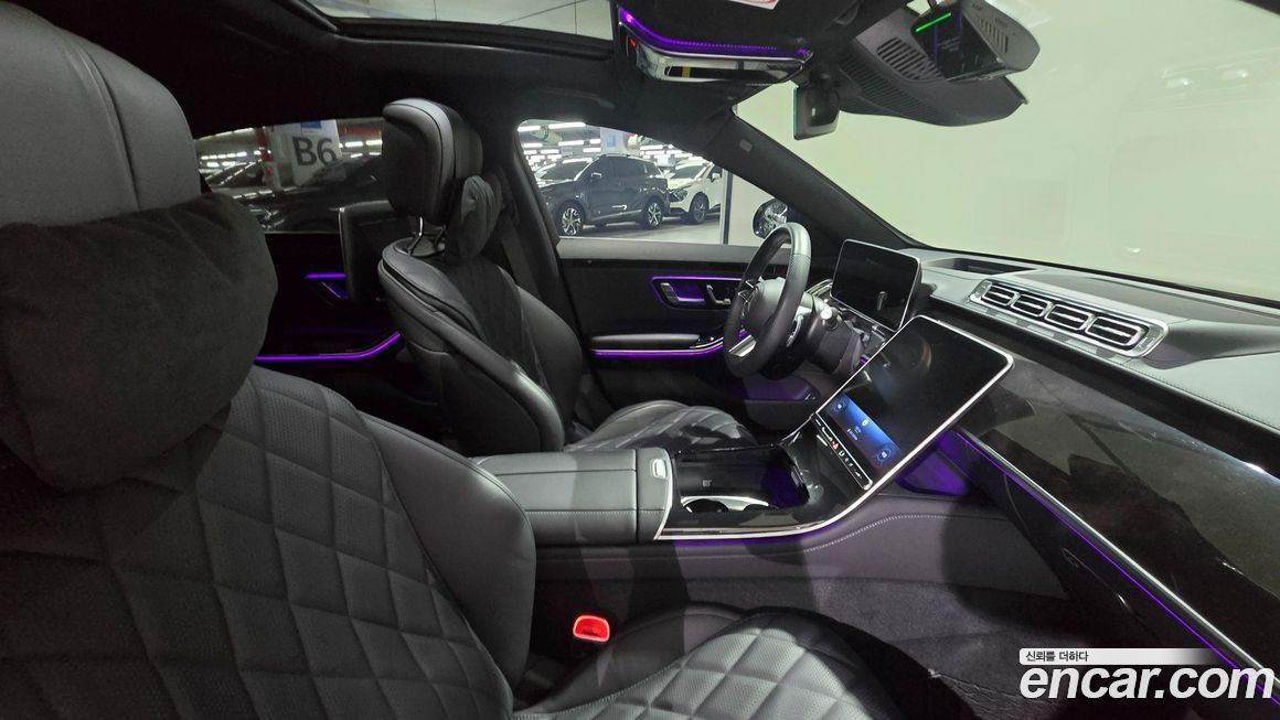Mercedes-Benz S-Class 2025