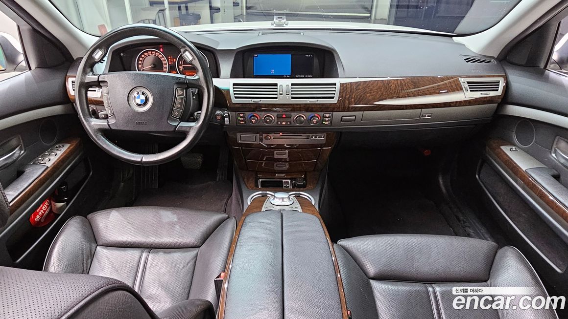 BMW 7-Series 2005