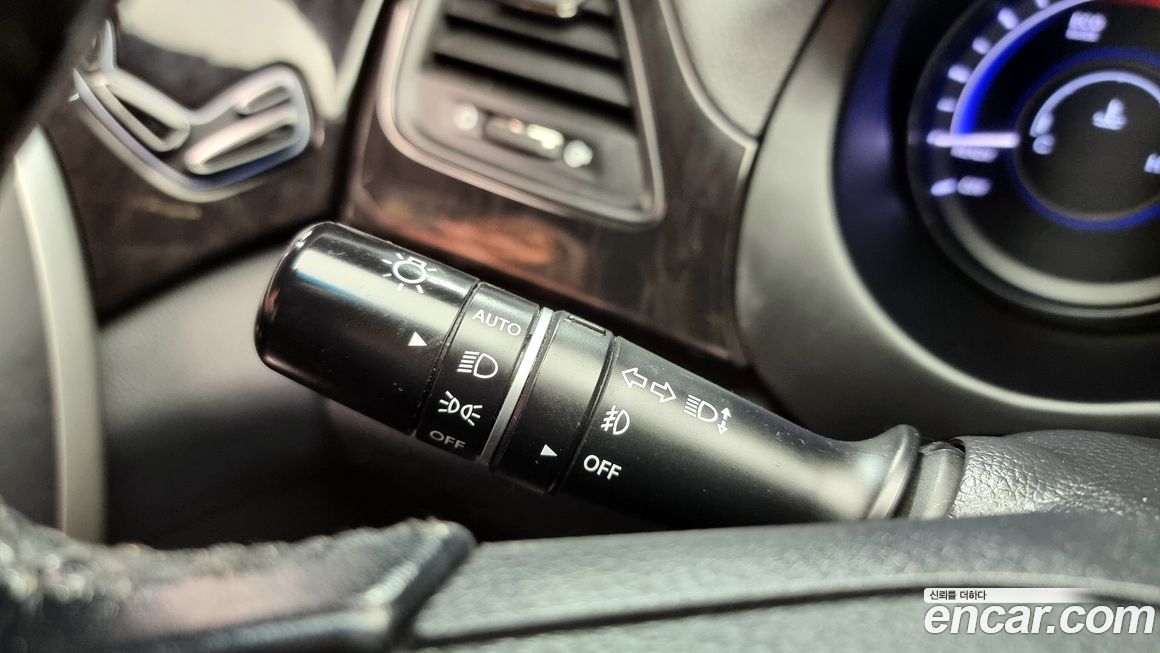 Hyundai Grandeur 2016