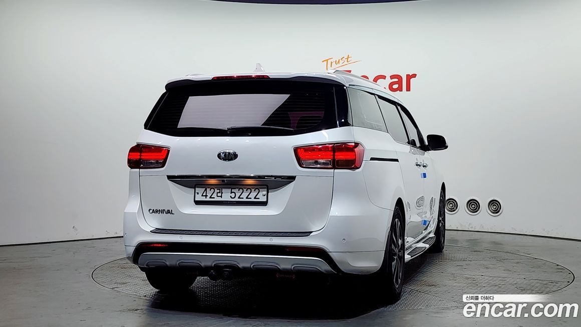 Kia Canival 2018