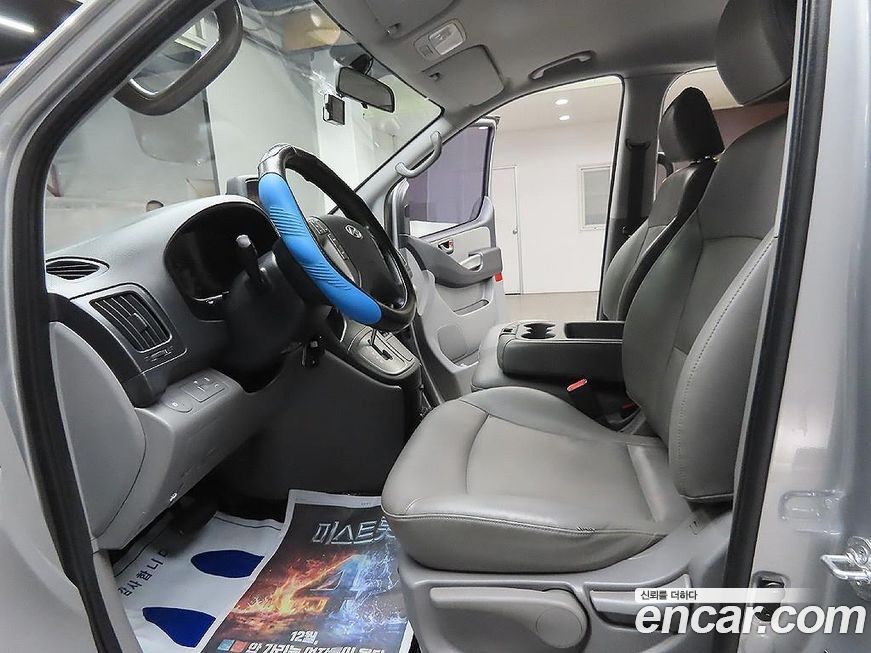 Hyundai Starex 2015