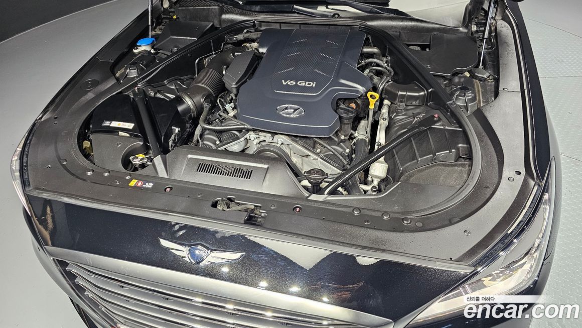 Hyundai Genesis 2016