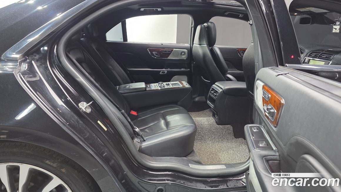 Lincoln Continental 2017