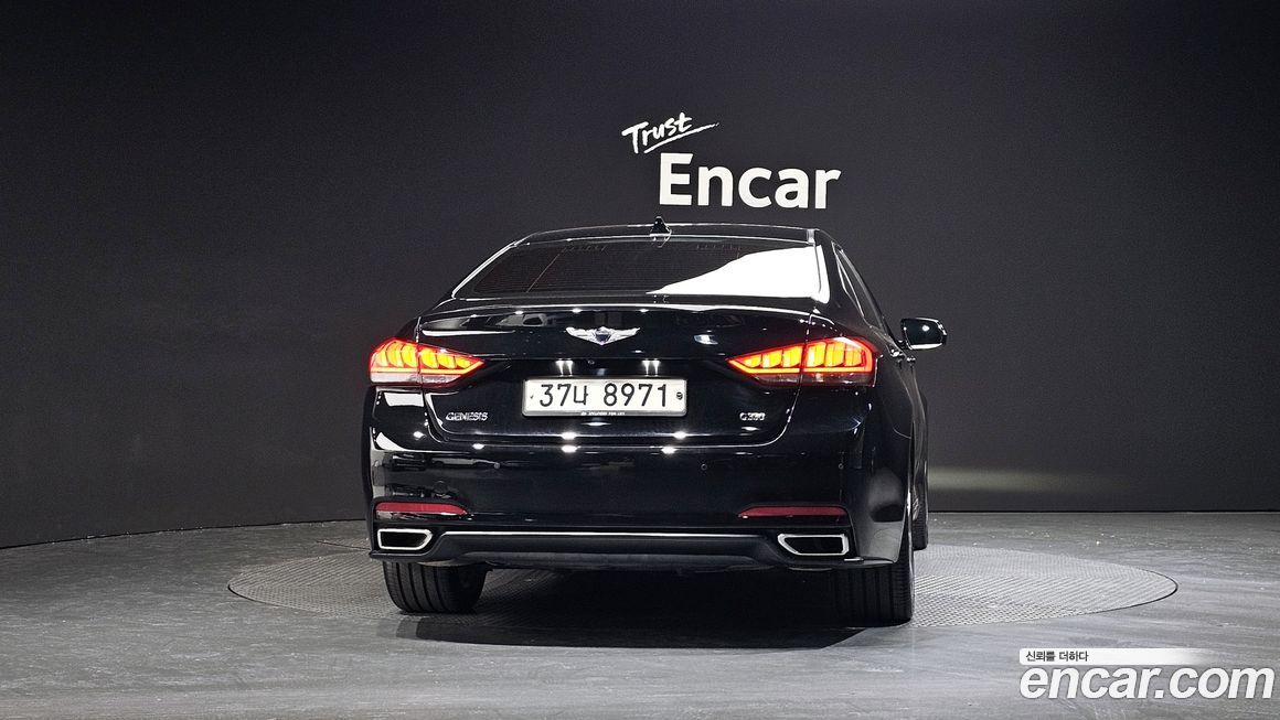 Hyundai Genesis 2016