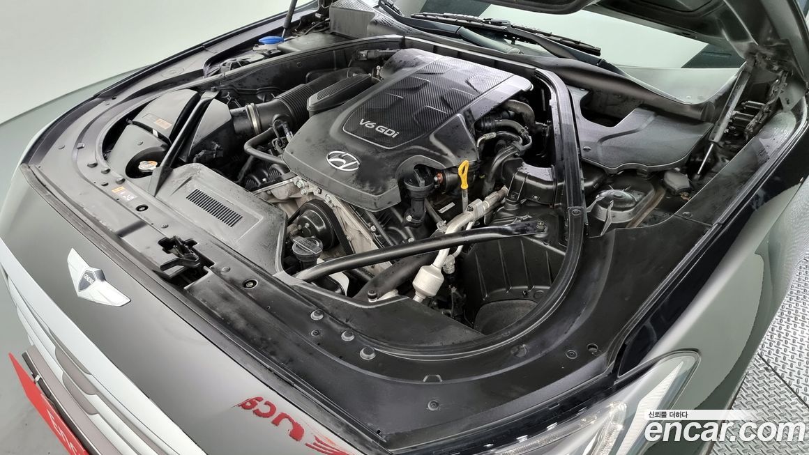 Hyundai Genesis 2016