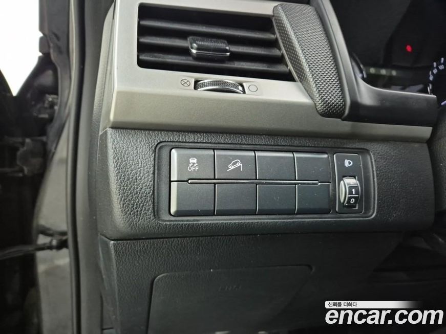 KG_Mobility_Ssangyong Rexton 2018