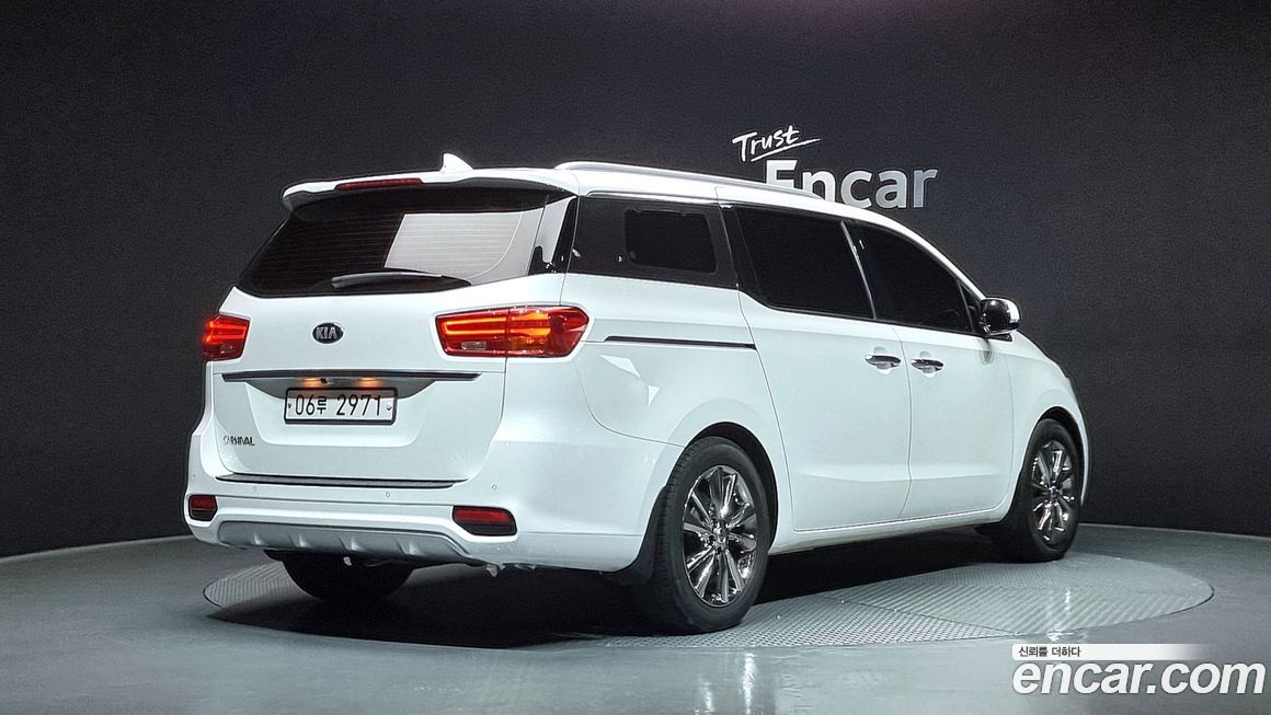 Kia Canival 2019
