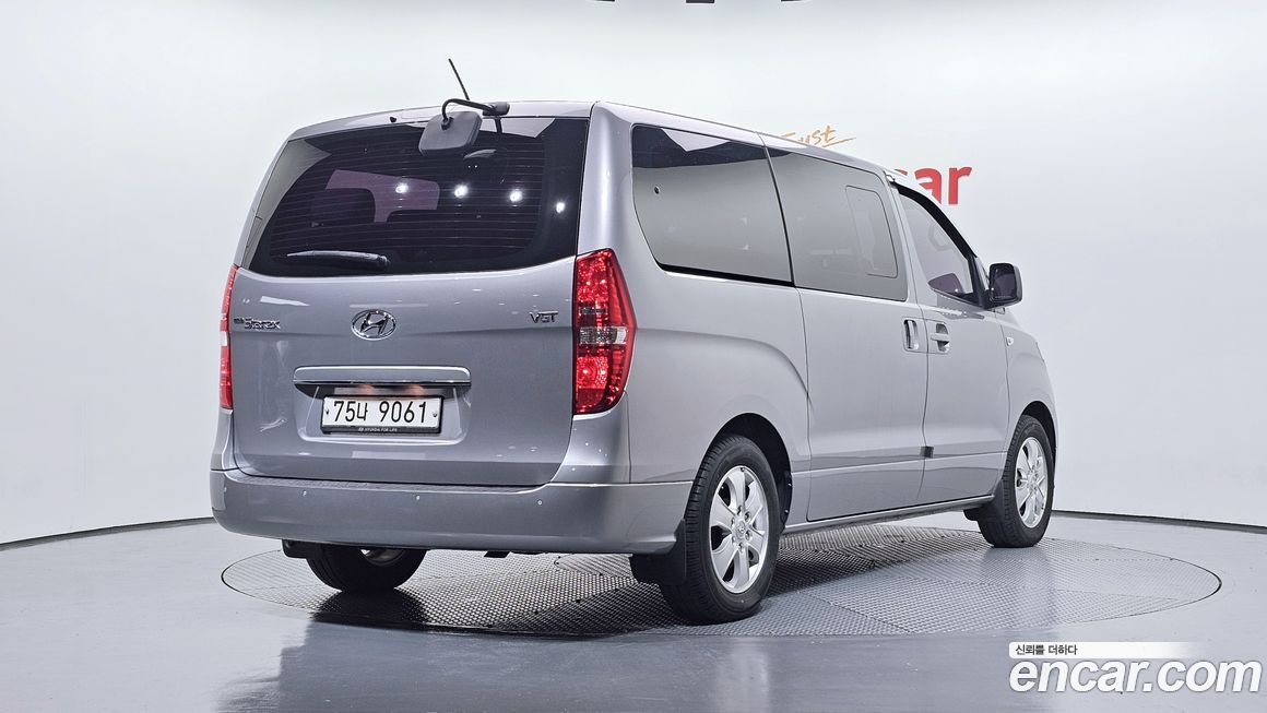 Hyundai Starex 2019
