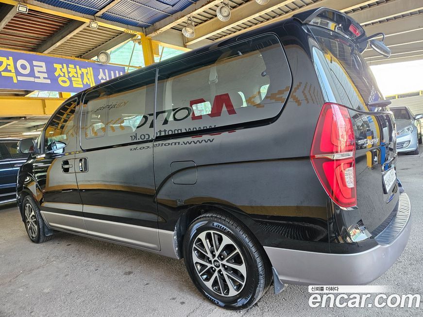 Hyundai Starex 2019