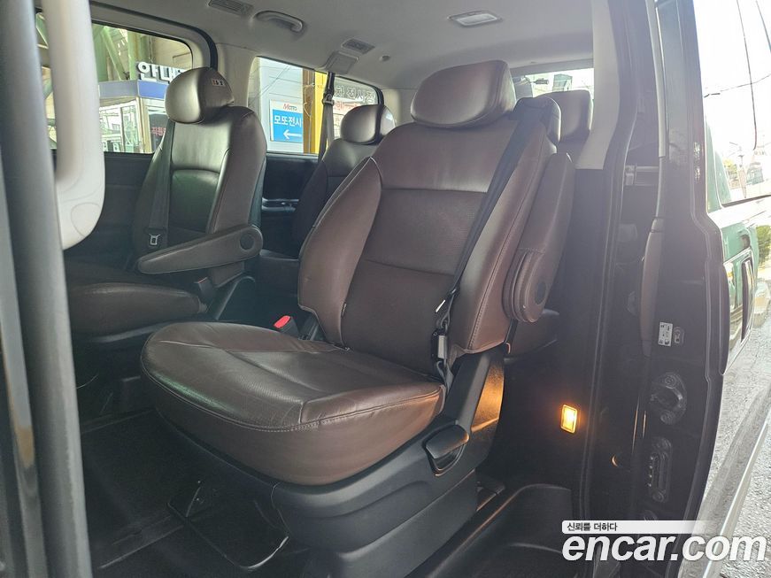 Hyundai Starex 2019