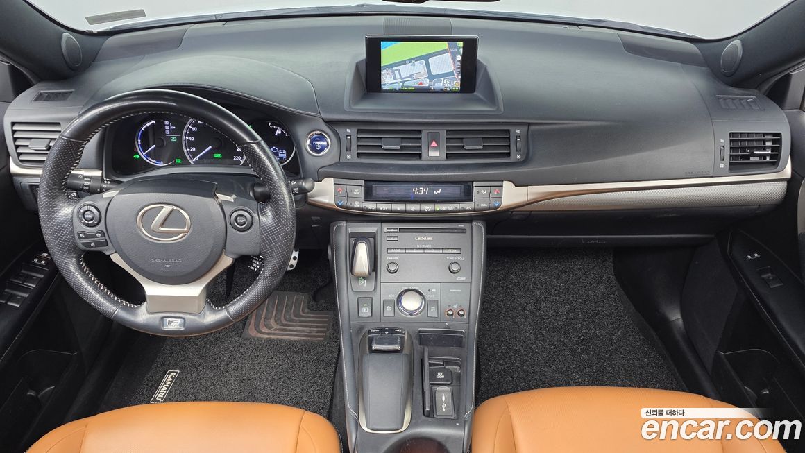 Lexus CT200h 2016