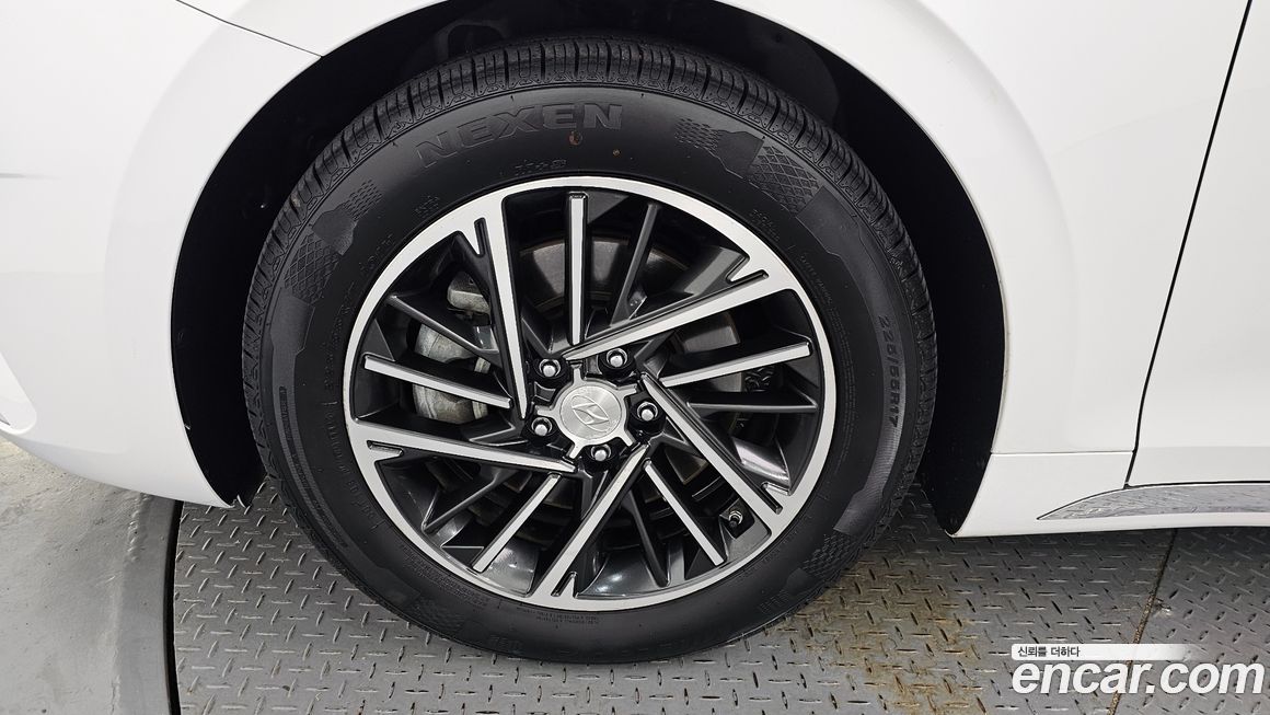 Hyundai Grandeur 2021