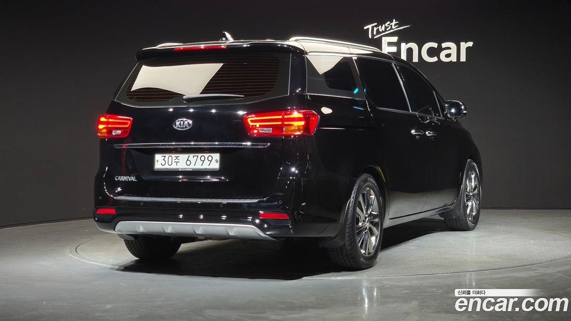 Kia Canival 2019