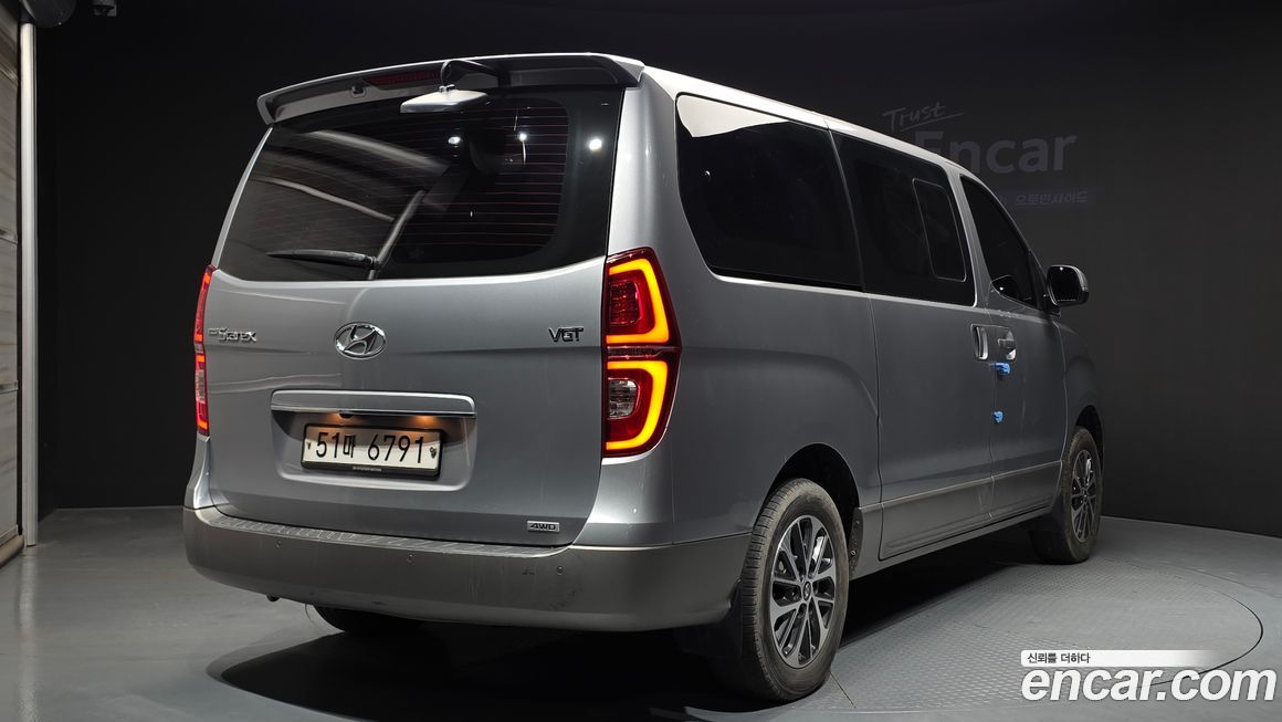 Hyundai Starex 2019