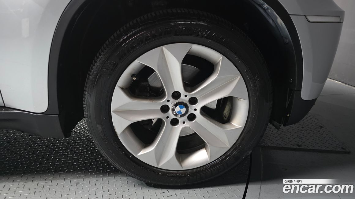BMW X6 2011