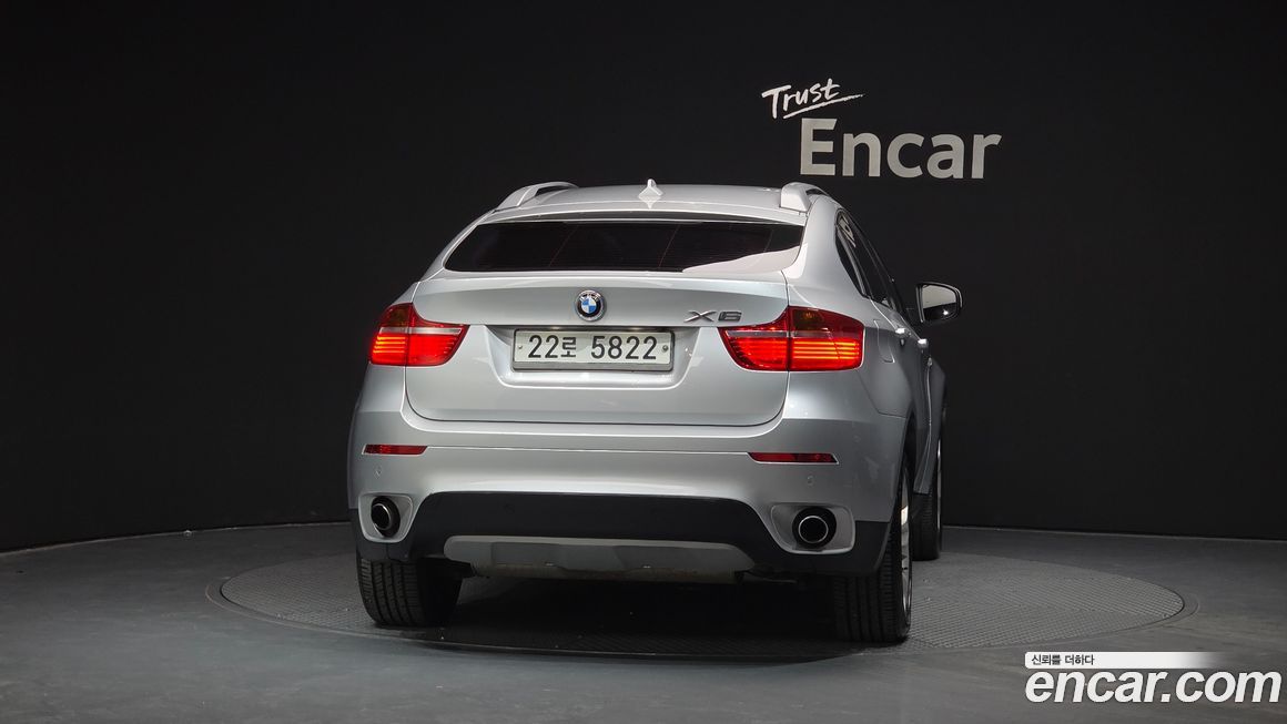BMW X6 2011