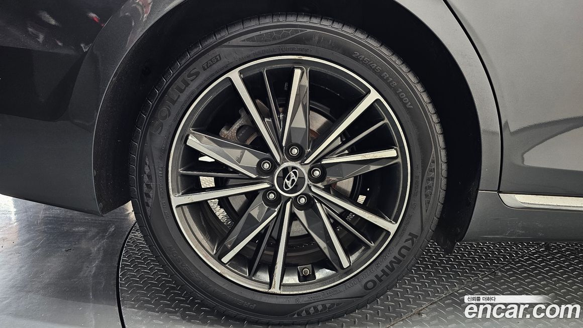 Hyundai Grandeur 2020