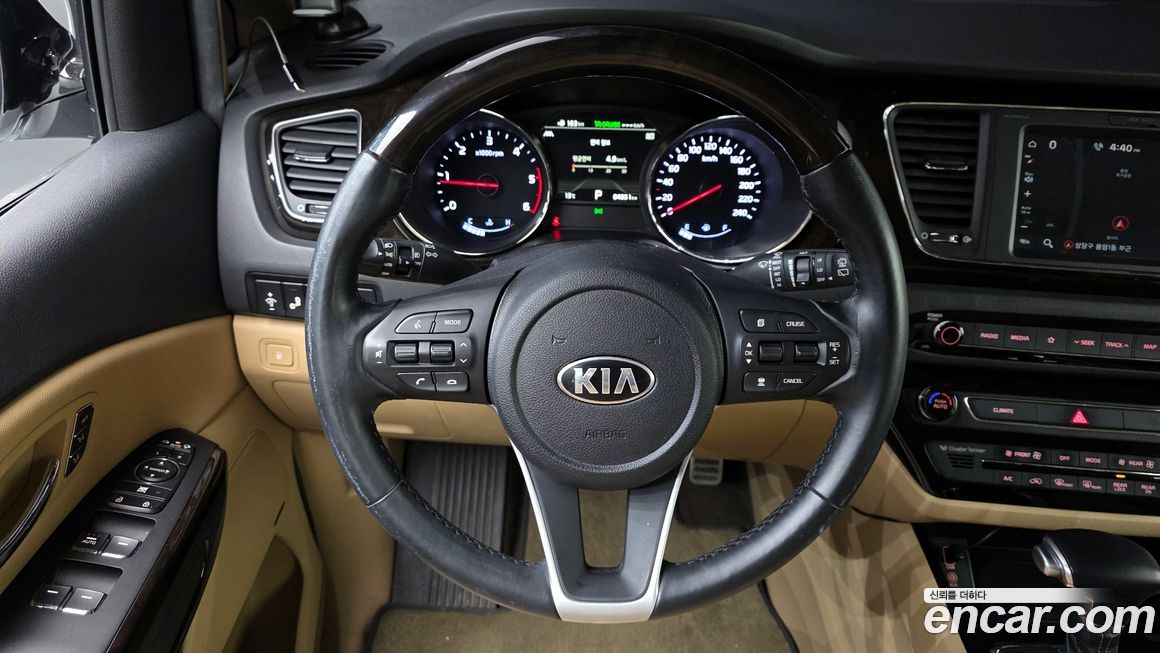 Kia Canival 2019